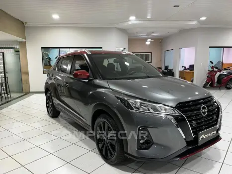 NISSAN Kicks 1.6 16V 4P FLEXSTART XPLAY XTRONIC AUTOMÁTICO CVT 4 portas