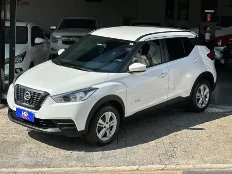 NISSAN KICKS ACTIVE CVT 4 portas