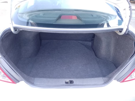 Versa 1.6 16V V-Drive Plus CVT (Flex)