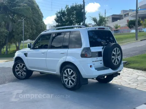 PAJERO TR4 2.0 4X2 16V 140CV FLEX 4P AUTOMÁTICO