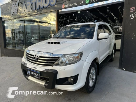 Hilux SW4 SRV D4-D 4x4 3.0 TDI Dies. Aut