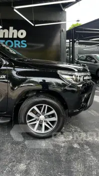 Hilux Caminhonete 2.8 16V SRX 4X4 DIESEL CABINE DUPLA AUTOMÁ