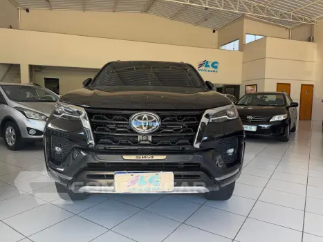 Hilux SW4 2.8 16V 4P SRX 4X4 7 LUGARES TURBO DIESEL AUTOMÁTI