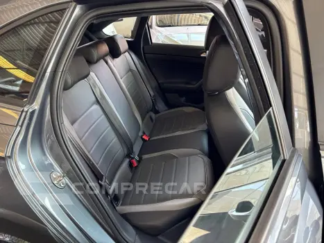 Nivus Highline 1.0 200 TSI Flex Aut.