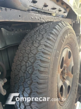 BLAZER 2.4 MPFI 4X2 8V GASOLINA 4P MANUAL