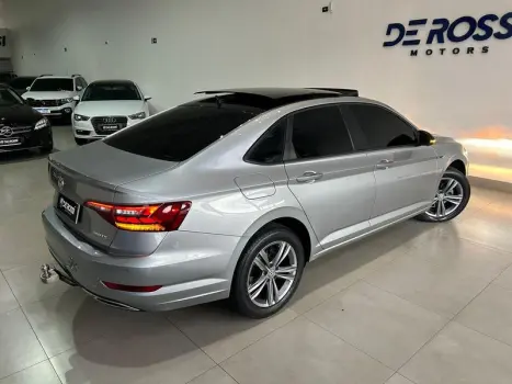 JETTA R-LINE 250 TSI 1.4 FLEX 16V AUT.