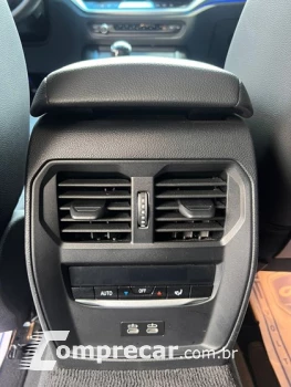 320i