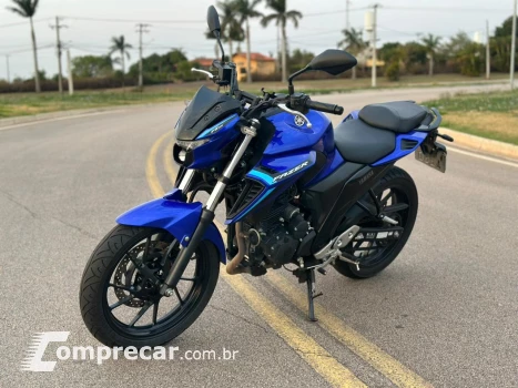 Yamaha FZ25 FAZER