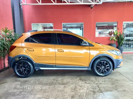 ONIX 1.4 MPFI ACTIV 8V FLEX 4P AUTOMÁTICO