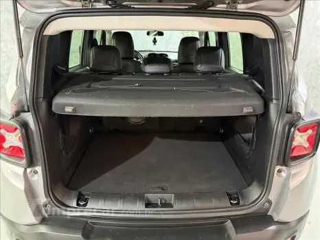 RENEGADE 1.8 16V Longitude