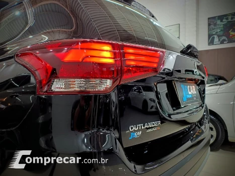 OUTLANDER 3.0 GT 4X4 V6 24V GASOLINA 4P AUTOMATICO