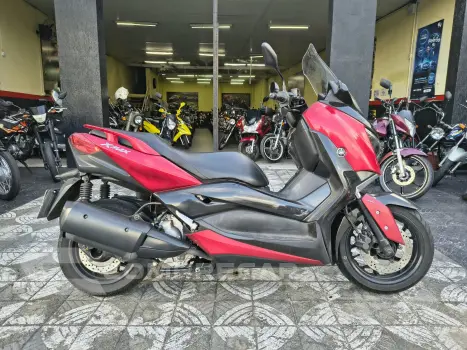Yamaha XMAX 250