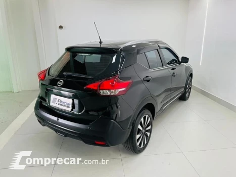 KICKS SV CVT