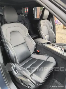 XC60 2.0 T8 Recharge Ultimate Dark AWD Geartronic