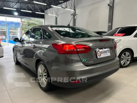 FOCUS 2.0 SE 16V FLEX 4P POWERSHIFT