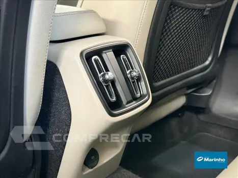 XC40 2.0 T5 GASOLINA MOMENTUM AWD GEARTRONIC