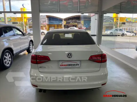 JETTA 2.0 COMFORTLINE FLEX 4P TIPTRONIC
