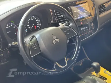 OUTLANDER 2.0 16V 160cv Aut.