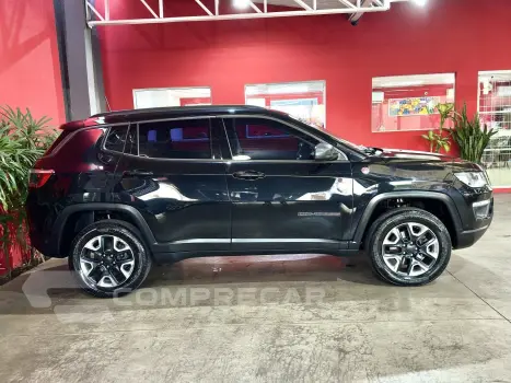 COMPASS 2.0 16V DIESEL TRAILHAWK 4X4 AUTOMÁTICO