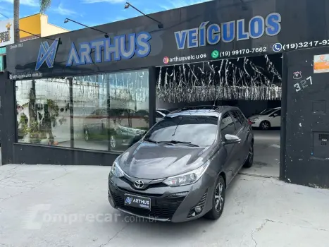 Toyota YARIS XLS Connect 1.5 Flex 16V 5p Aut. 4 portas