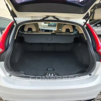 V60 2.0 T4 Momentum