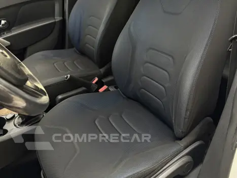 SANDERO 1.6 DYNAMIQUE 8V FLEX 4P MANUAL