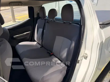 L200 TRITON 2.4 16V TURBO DIESEL GL CD 4X4 MANUAL