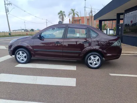FIESTA 1.6 Rocam SE Plus Sedan 8V