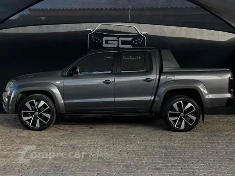 Volkswagen AMAROK 3.0 EXTREME CD 4X4 TURBO DIESEL AUTOMÁTICO 4 portas