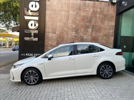 COROLLA 1.8 VVT-I Hybrid Altis Premium