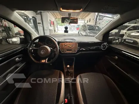 UP! CROSS 1.0 TSI TOTAL FLEX MEC. 4P