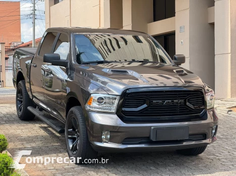 RAM 5.7 1500 Laramie 4X4 CD V8