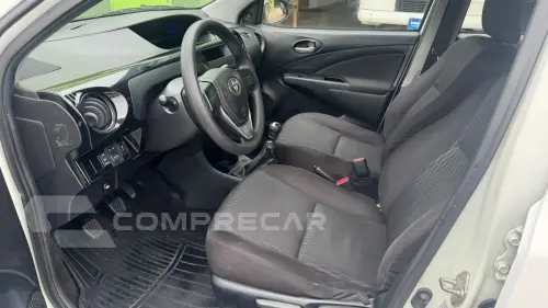 ETIOS 1.5 X Sedan 16V