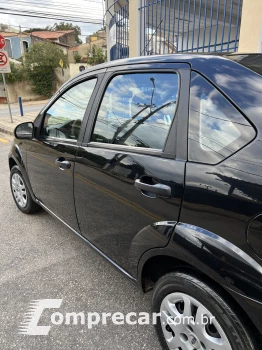 FIESTA 1.0 MPI First Sedan 8V