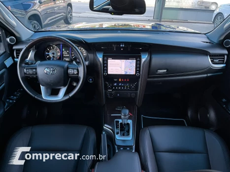 HILUX SW4 2.8 D-4d Turbo SRX 7L 4X4