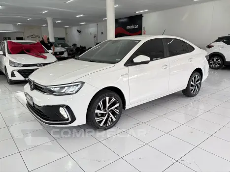 Volkswagen VIRTUS 1.0 200 TSI HIGHLINE AUTOMÁTICO 4 portas