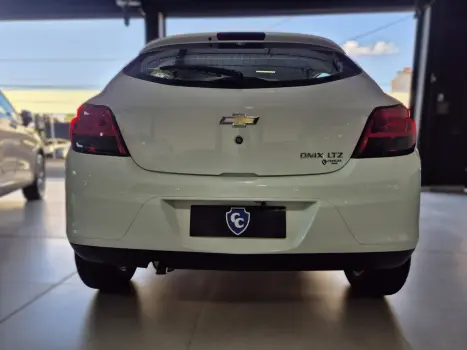 ONIX 1.4 MPFI LT 8V FLEX 4P AUTOMÁTICO