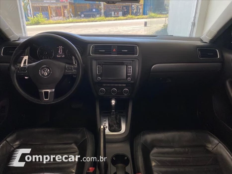 JETTA 2.0 TSI HIGHLINE 200CV GASOLINA 4P TIPTRONIC