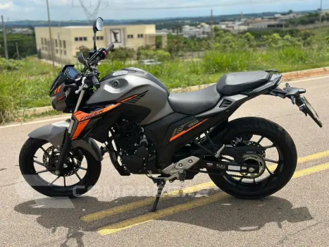 FZ25 FAZER CONNECTD