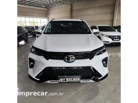 HILUX SW4 2.8 D-4D TURBO DIESEL SRX PLATINUM 7L 4X4 AUTOMÁTI