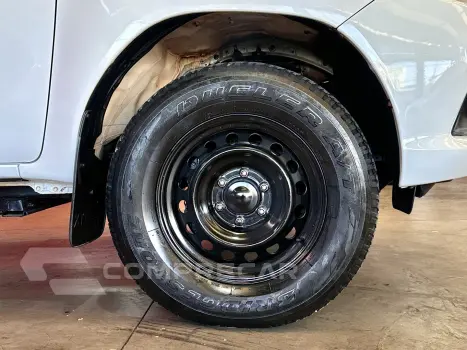 HILUX HILUX CD STD 2.8 16V TURBO DIE 4X4 4P C/AR