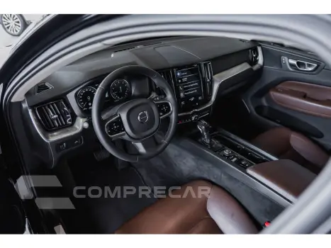 XC60 2.0 T5 GASOLINA MOMENTUM AWD GEARTRONIC
