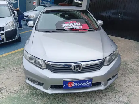 Honda Civic LXS automático 4 portas