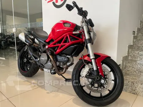 MONSTER 796