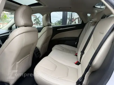Fusion Titanium 2.0 145cv Aut. (Híbrido)