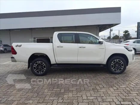 HILUX 2.8 D-4D TURBO DIESEL CD SRV 4X4 AUTOMÁTICO
