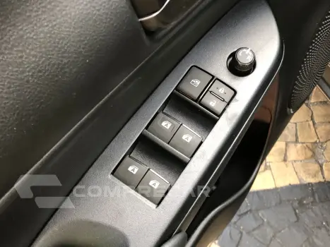 Yaris 1.5 16V Flex Sedan Xs Connect Multidrive