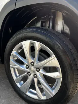 TRACKER LTZ 1.0 Turbo 12V Flex Aut.