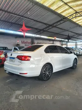 JETTA Highline 2.0 TSI 16V 4p Tiptronic