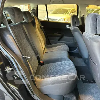 MEGANE 1.6 Expression Grand Tour 16V